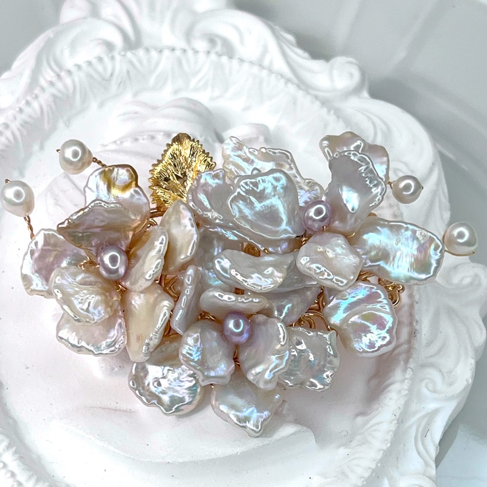 🔥🤩🔥🤩 Handmade Freshwater Premium Flower 🌺 Hair Clip - Picture 2 of 5